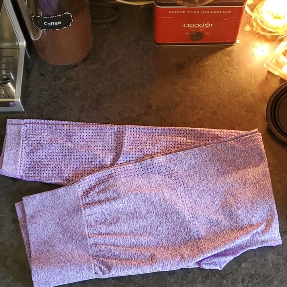 Workout Leggings - Picture 2 of 3